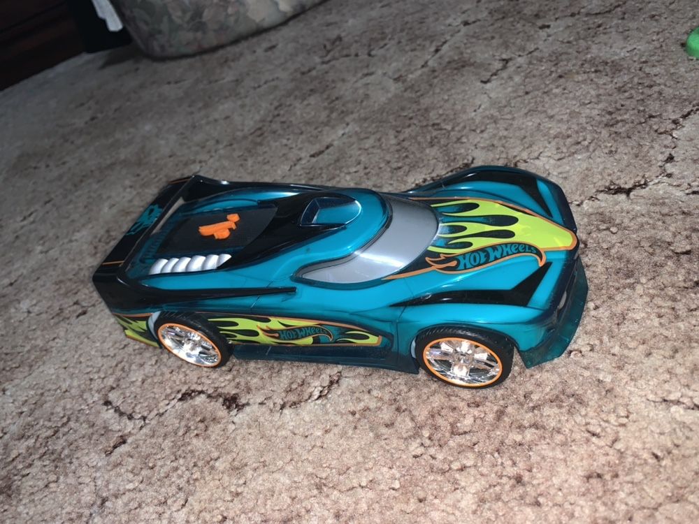 Hot Wheels Машинка