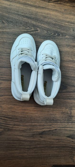 Кросівки снікерси