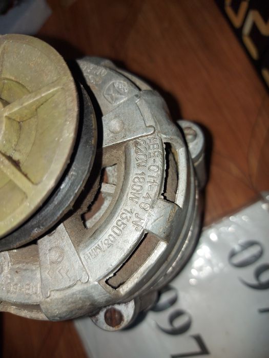 Электродвигатель ссср. 180Вт 1400 .об.мин.220 вольт