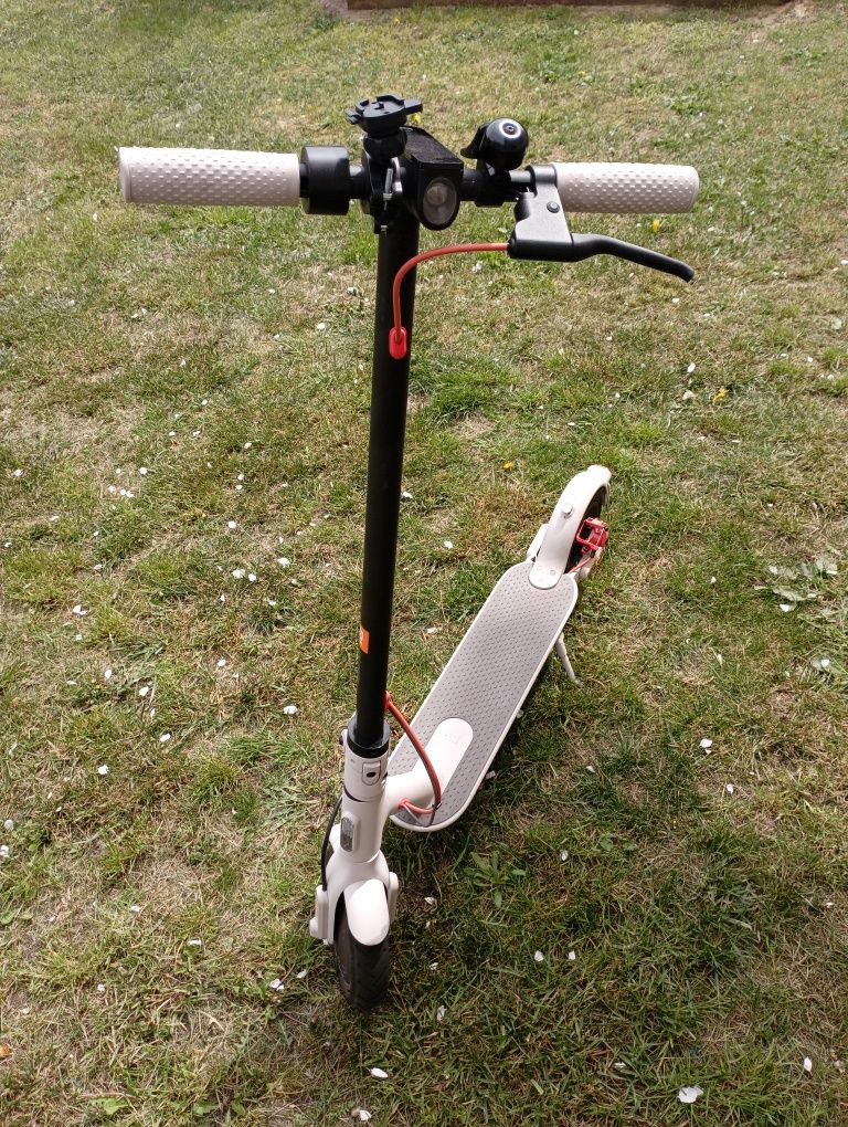 Hulajnoga elektryczna Xiaomi Mi Electric Scooter 3