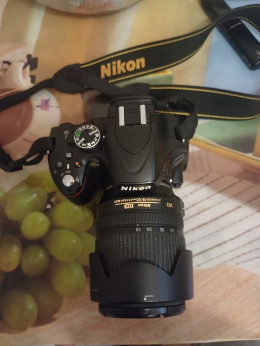 Nikon d5100 nikon corp.,Japan MADE IN THAILAND