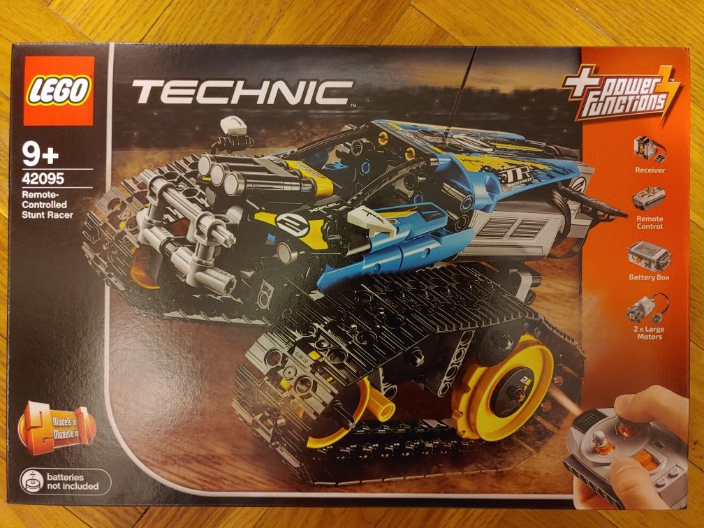 Lego Technic 42095 Sterowana wyścigówka kaskaderska