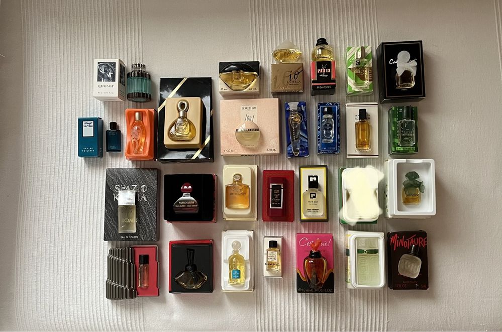 Miniaturas de perfumes de senhoras