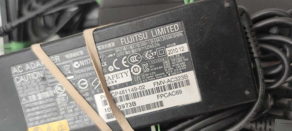 Fujitsu 19V 5.27A 100w 5.5*2.5 Оригінальний  блок живлення для ноутбук