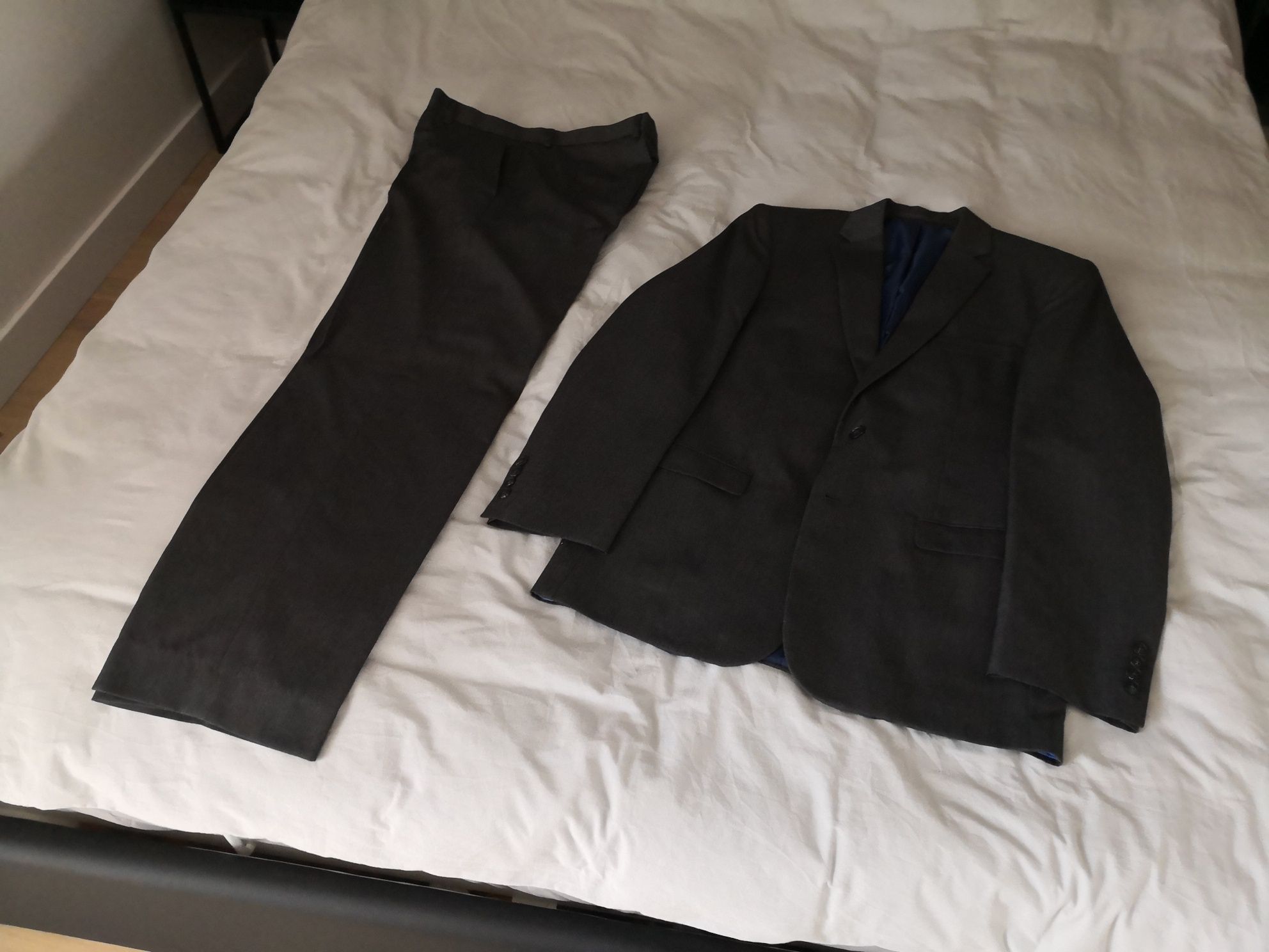 Garnitur MARKS & SPENCER szary 176/102/88 (styl Pawo, VISTULA, BYTOM).
