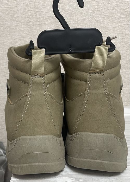 Жіночі ботінки демісезонні