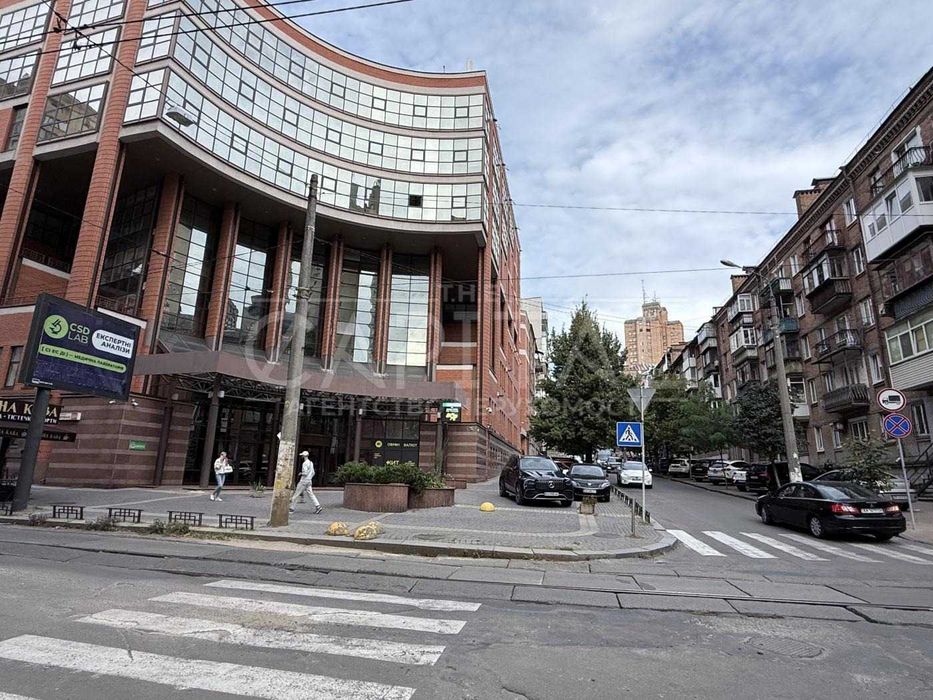 Продаж / Офіс / 49 м2 / ЖК Златоустівський / Шевченківський район