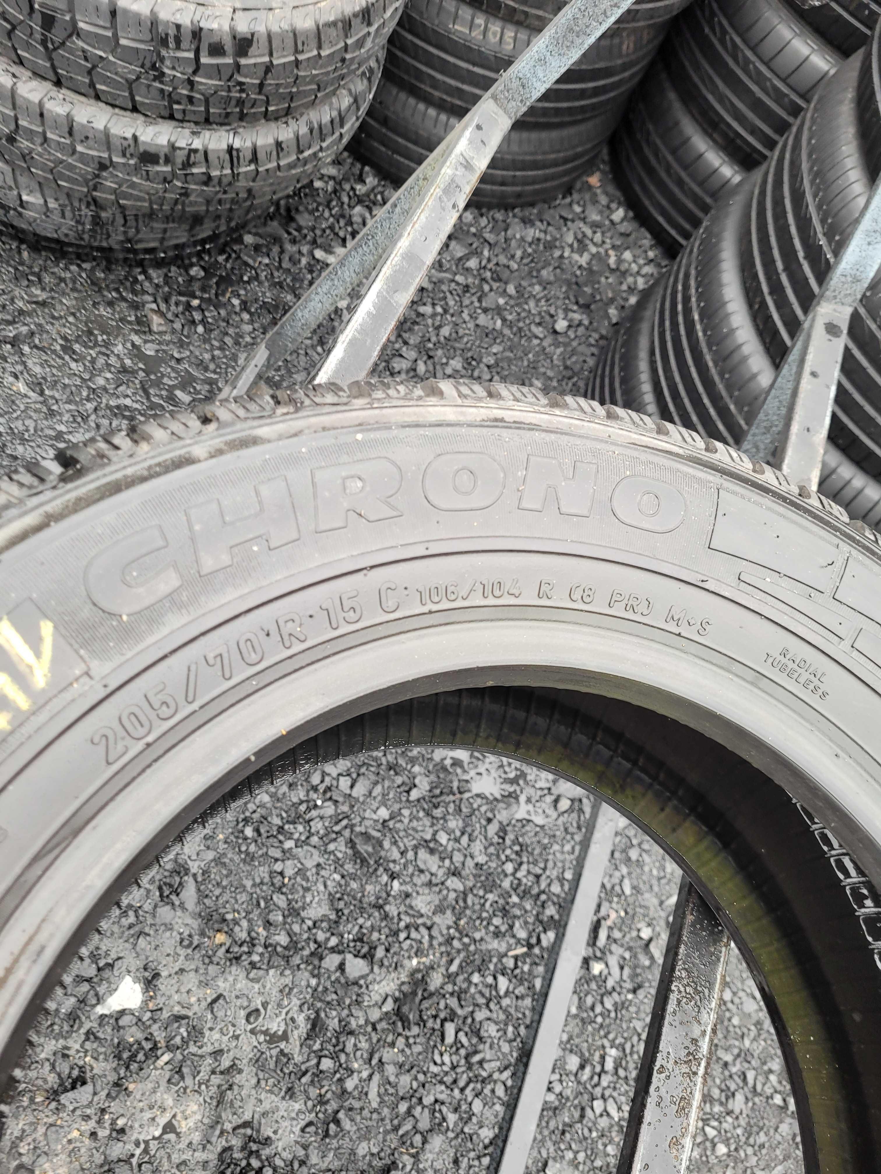 WYSYŁKA Opona Pojedyncza 205 70 R15C Pirelli Chrono Winter