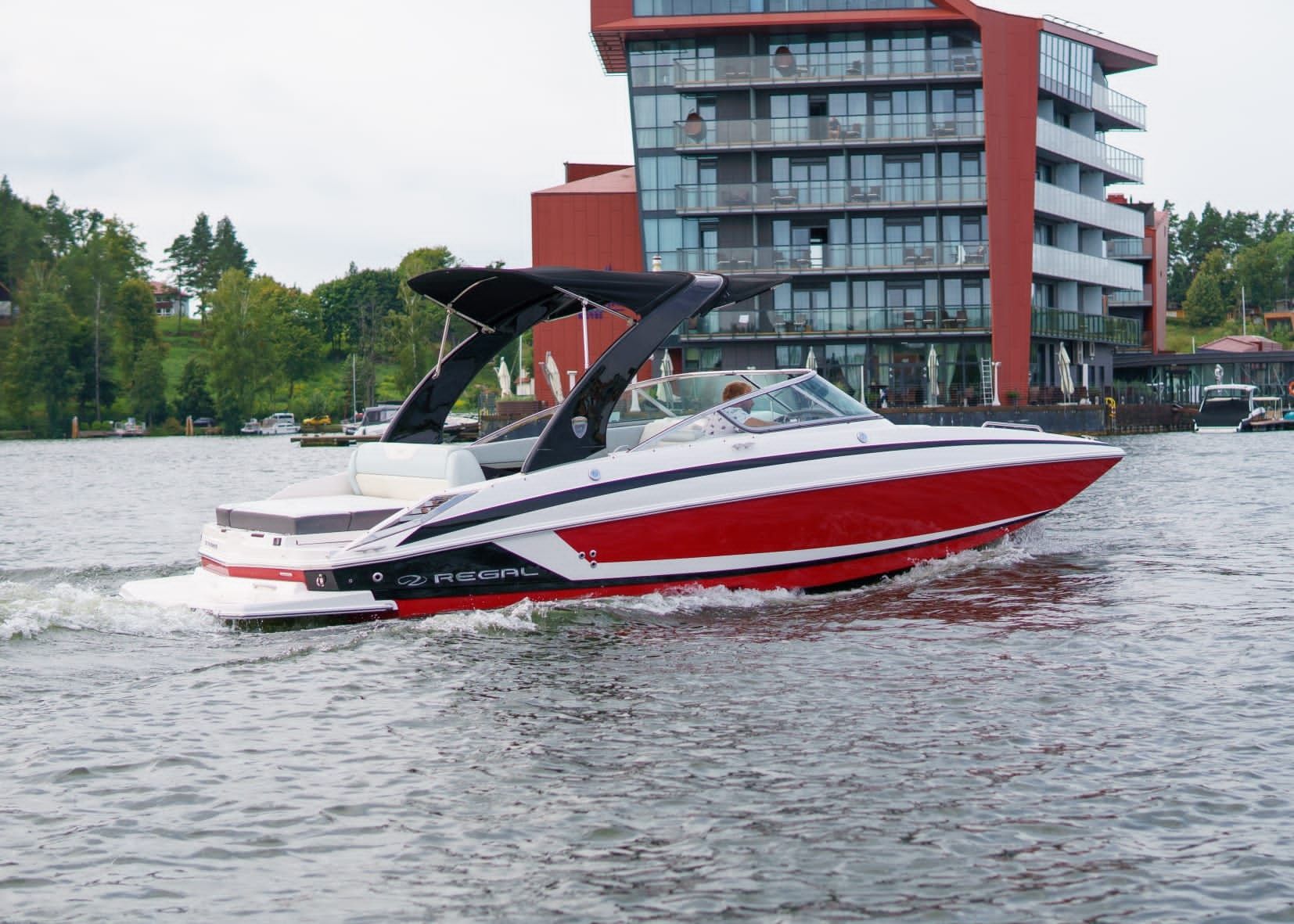 Regal 27 FastDeck Volvo Penta 5.7l 300KM 2014 rok.