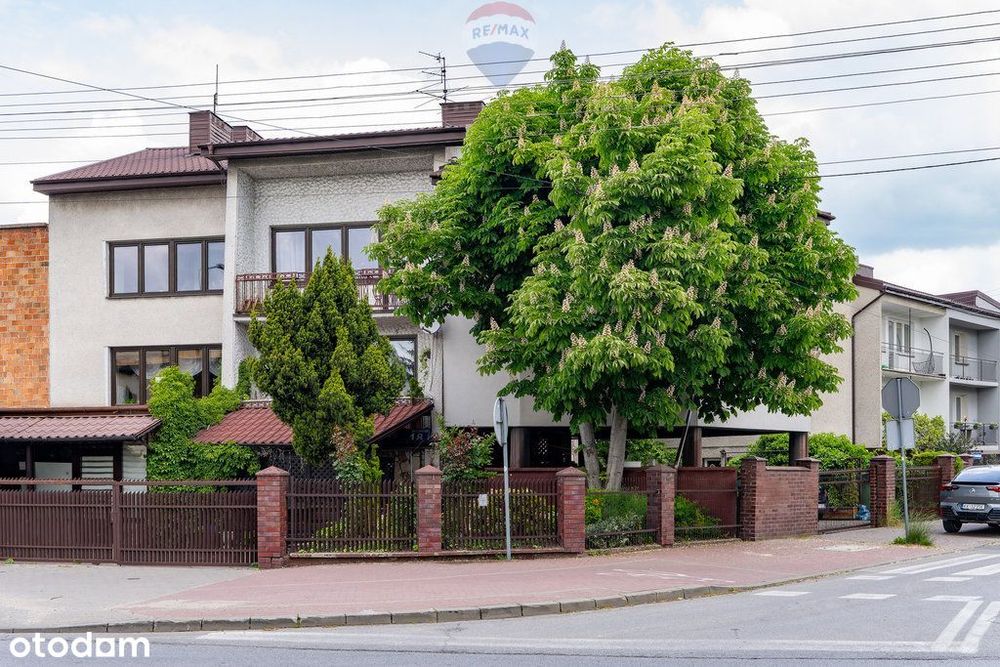 Dom Inwestycyjny W Ząbkach