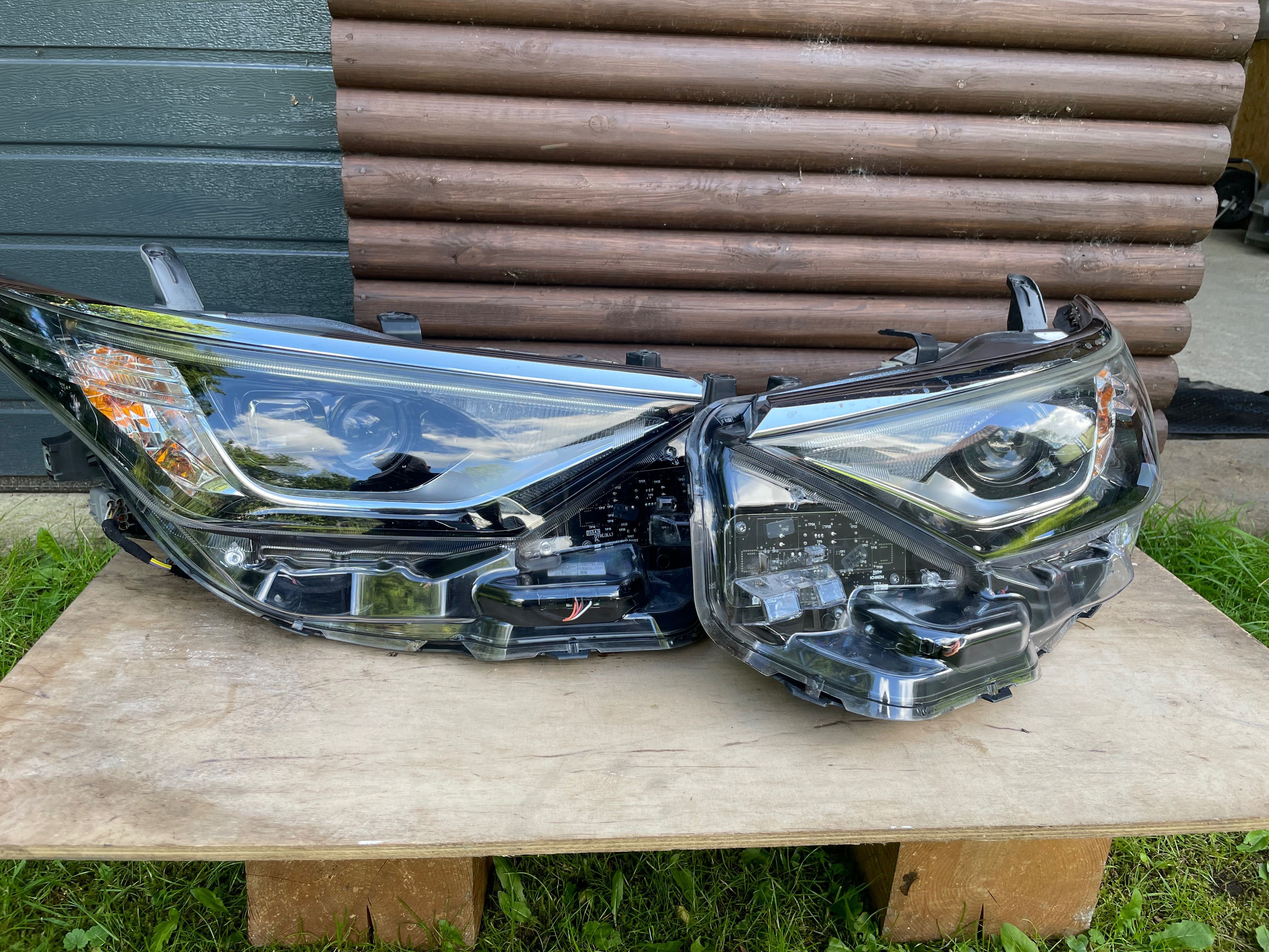 Toyota Auris II Lift LED LAMPY PRZÓD