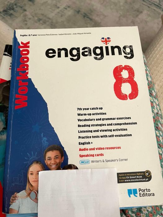 Caderno de actividades de inglês