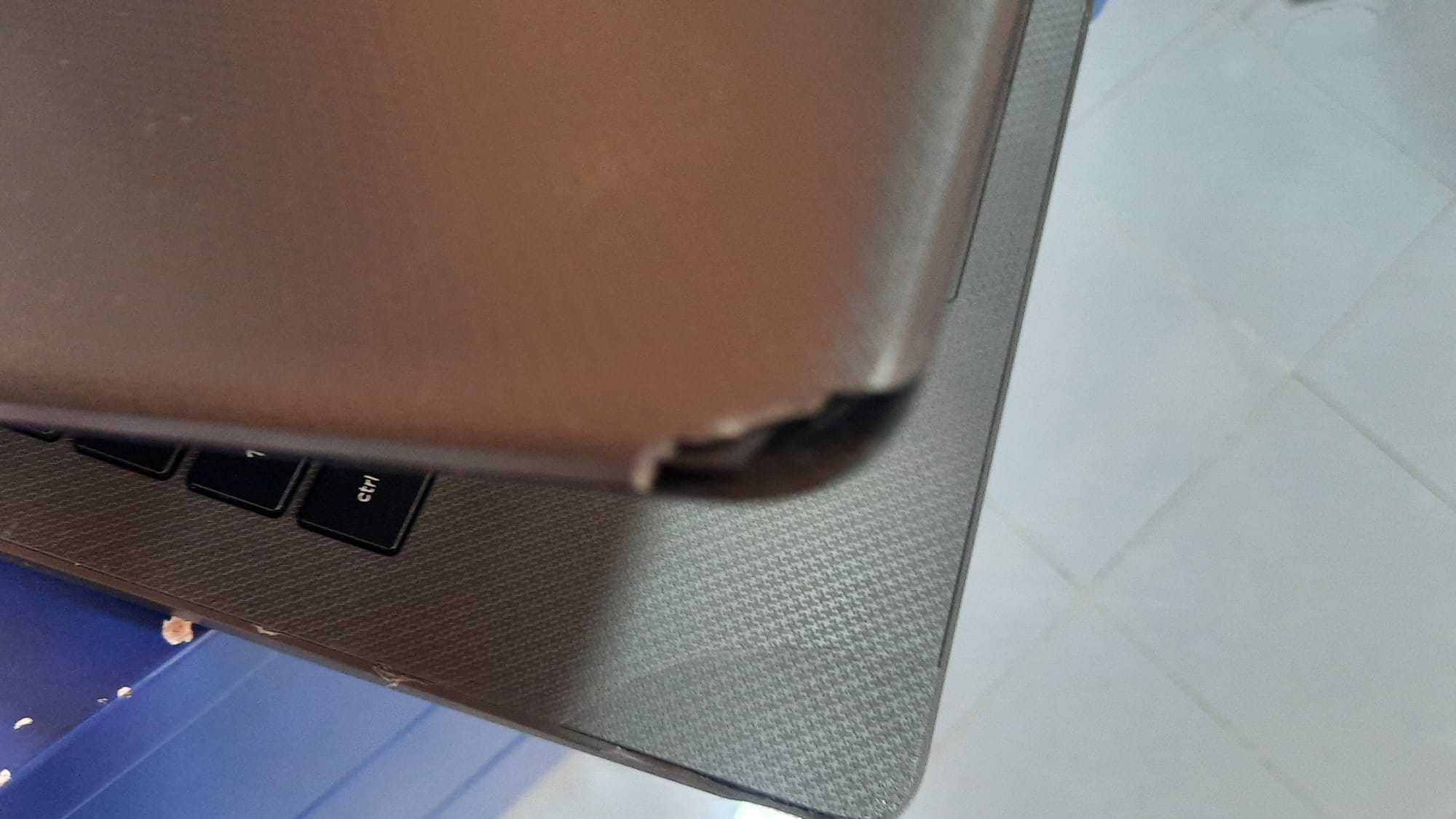 Portátil HP240 G8