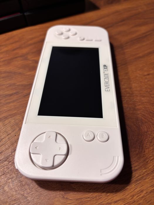 Evercade EXP wersja Capcom. 6 kartridzy. Powiększona bateria 3500 mAh