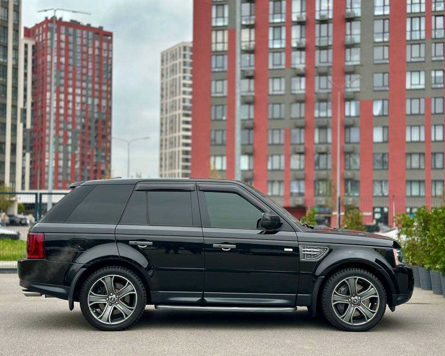 Land Rover Range Rover Sport

  Land Rover Range Rover Sport