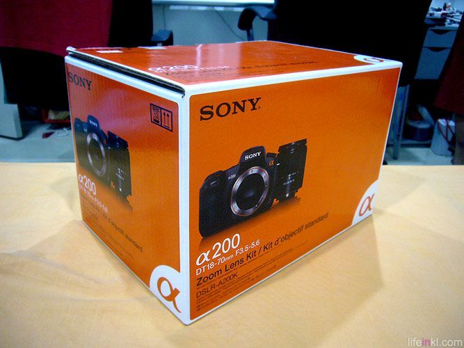 Sony Alpha 200 DSLR (como nova - sem sinais de uso)