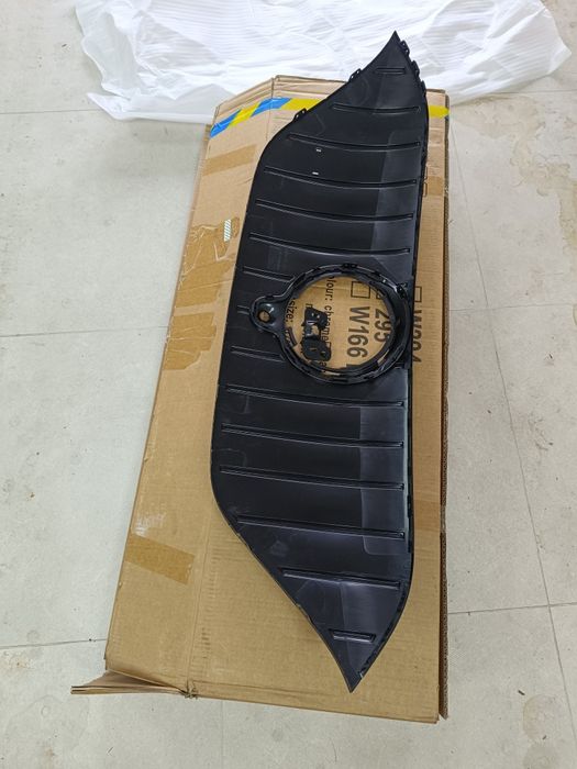 Mercedes EQE SUV X294 Радіаторна решітка