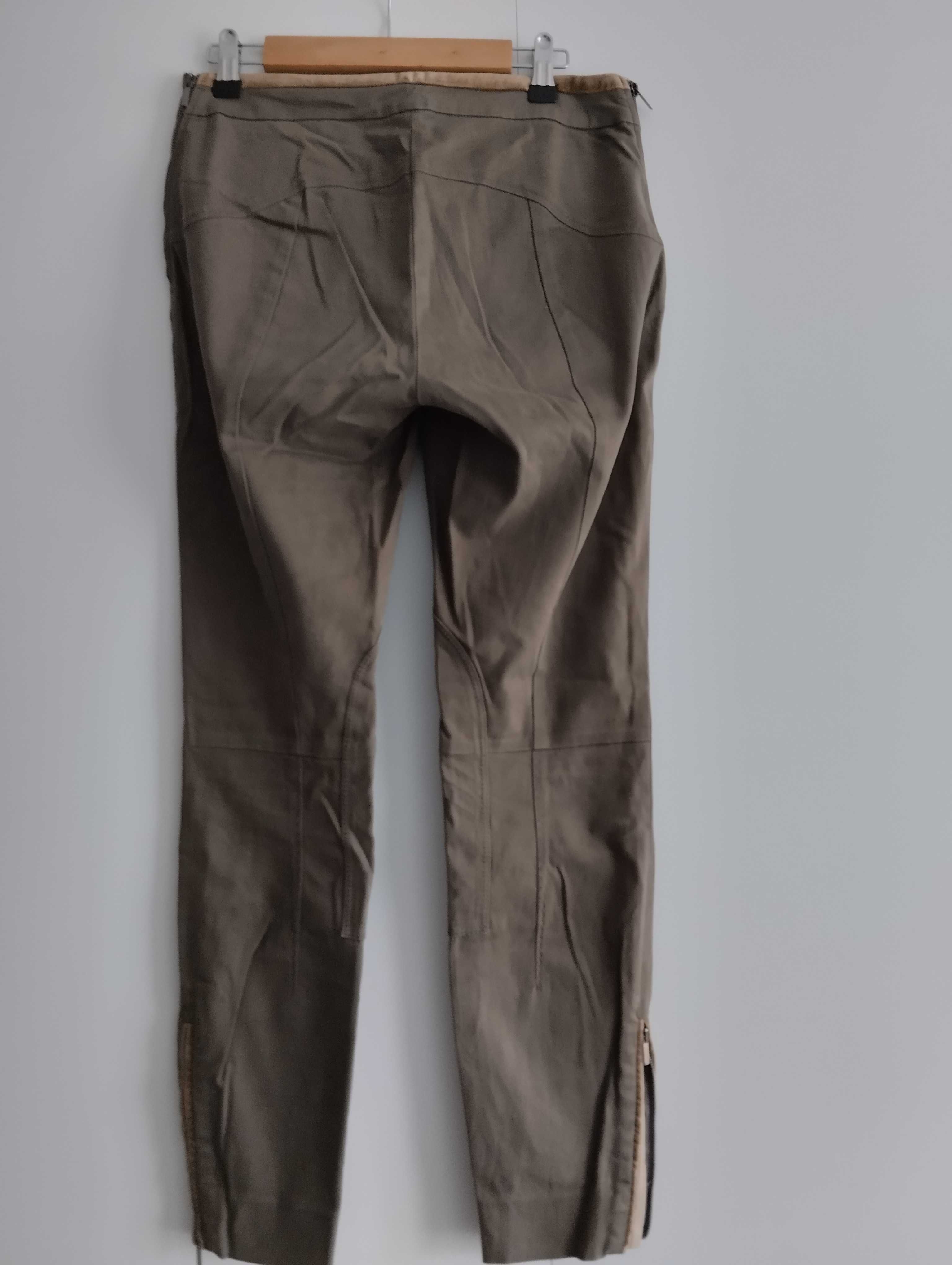 Wąskie spodnie w khaki w stylu jeździeckim