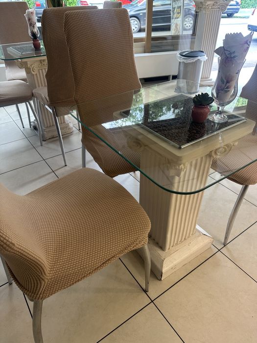 Stoły i krzesła porządne kolumny krzesla do baru/cukierni/restauracja