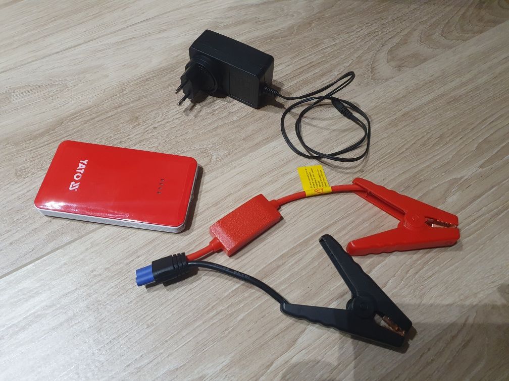 Powerbank z rozruchem Yato YT-83080 starter