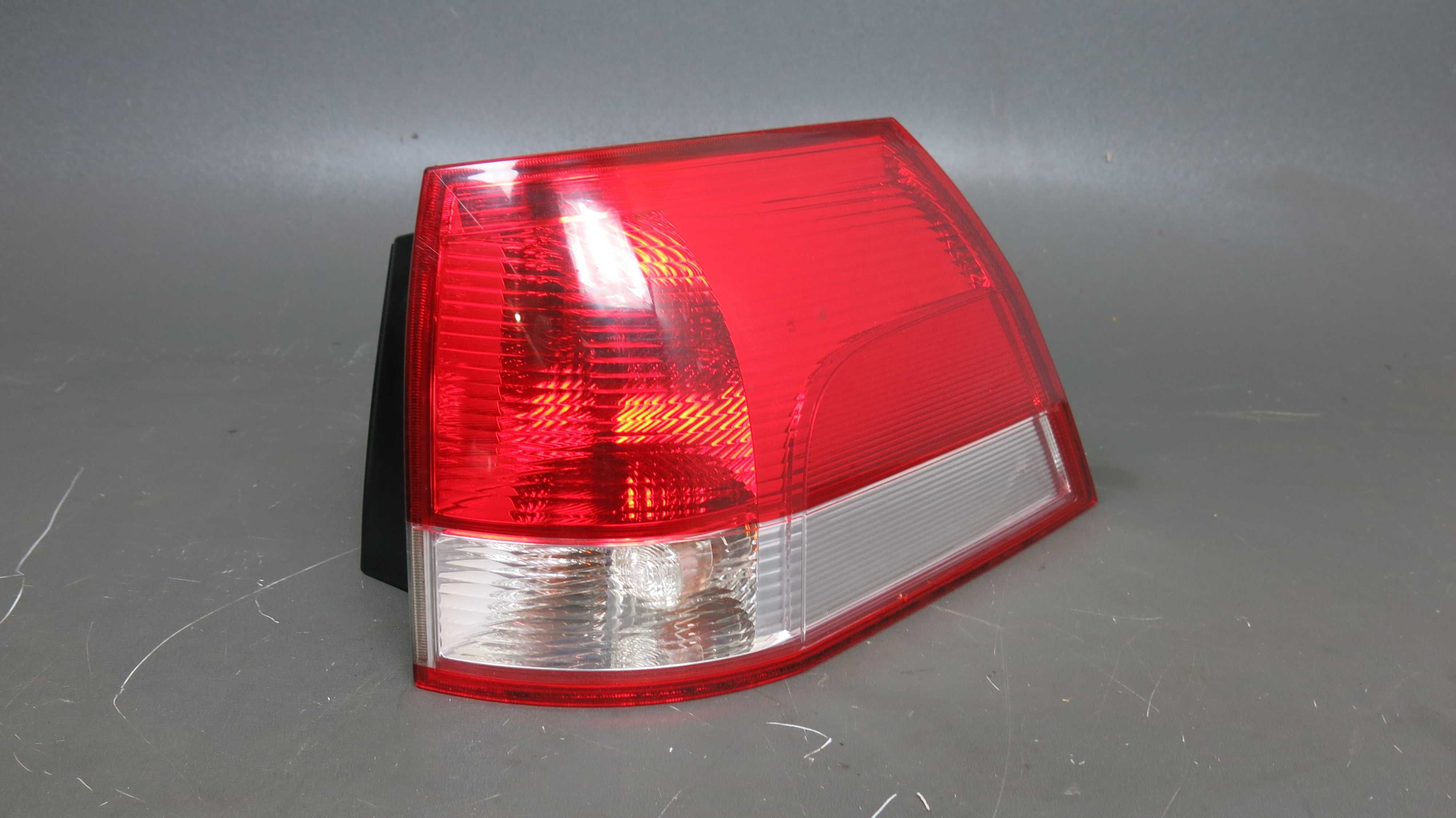 OPEL VECTRA C Kombi - Lampa tylna prawa / RIGHT