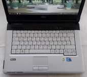 Надійний та шустрий ноутбук Fujitsu LifeBook S710, з SSD.