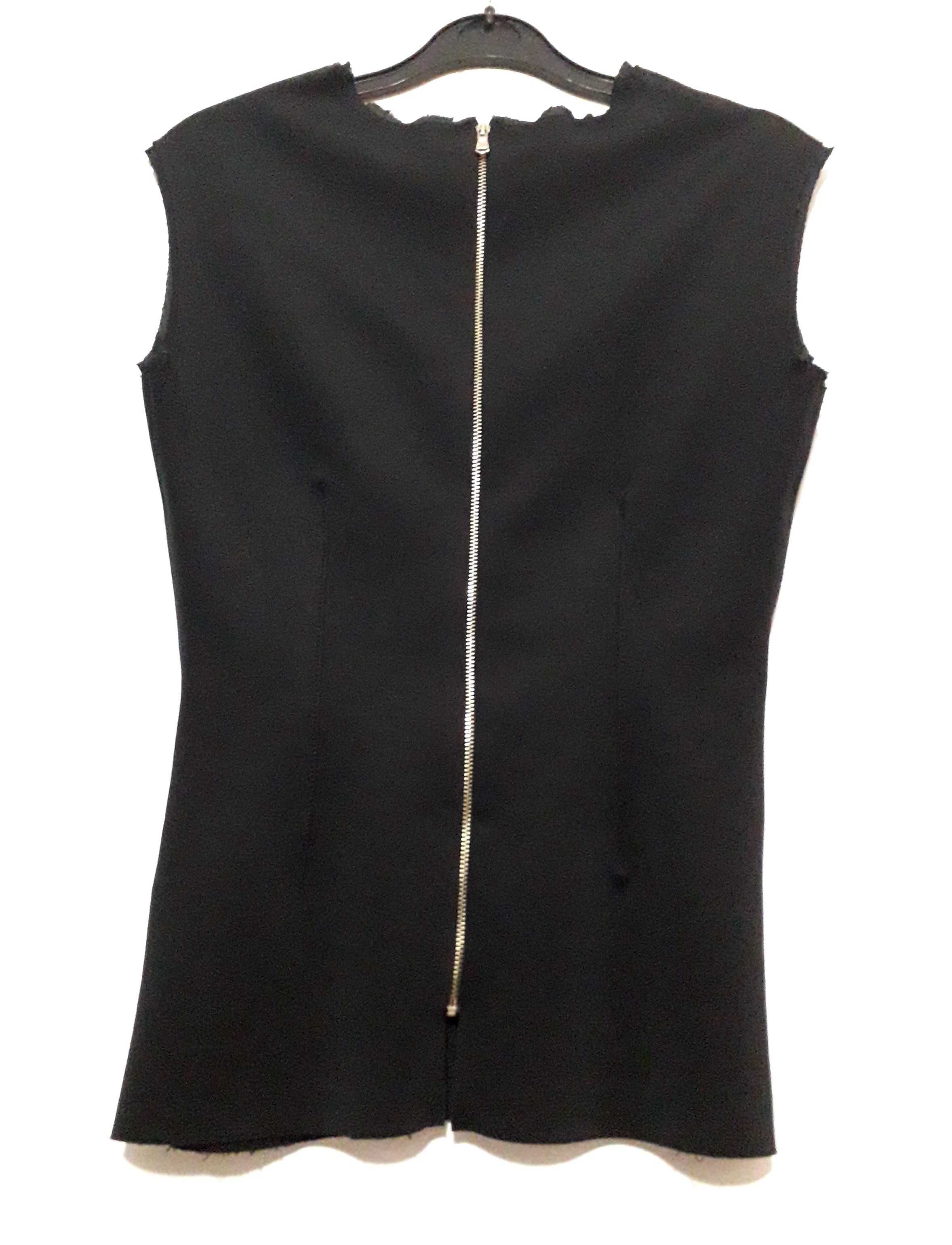 Top preto ajustado efeito "neopreno" Zara Tam M (Novo)