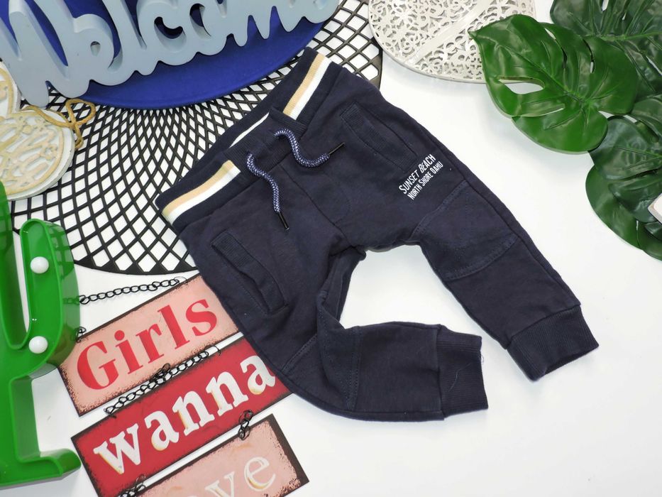 Luckykid - dresy joggersy , pas lampas r 68