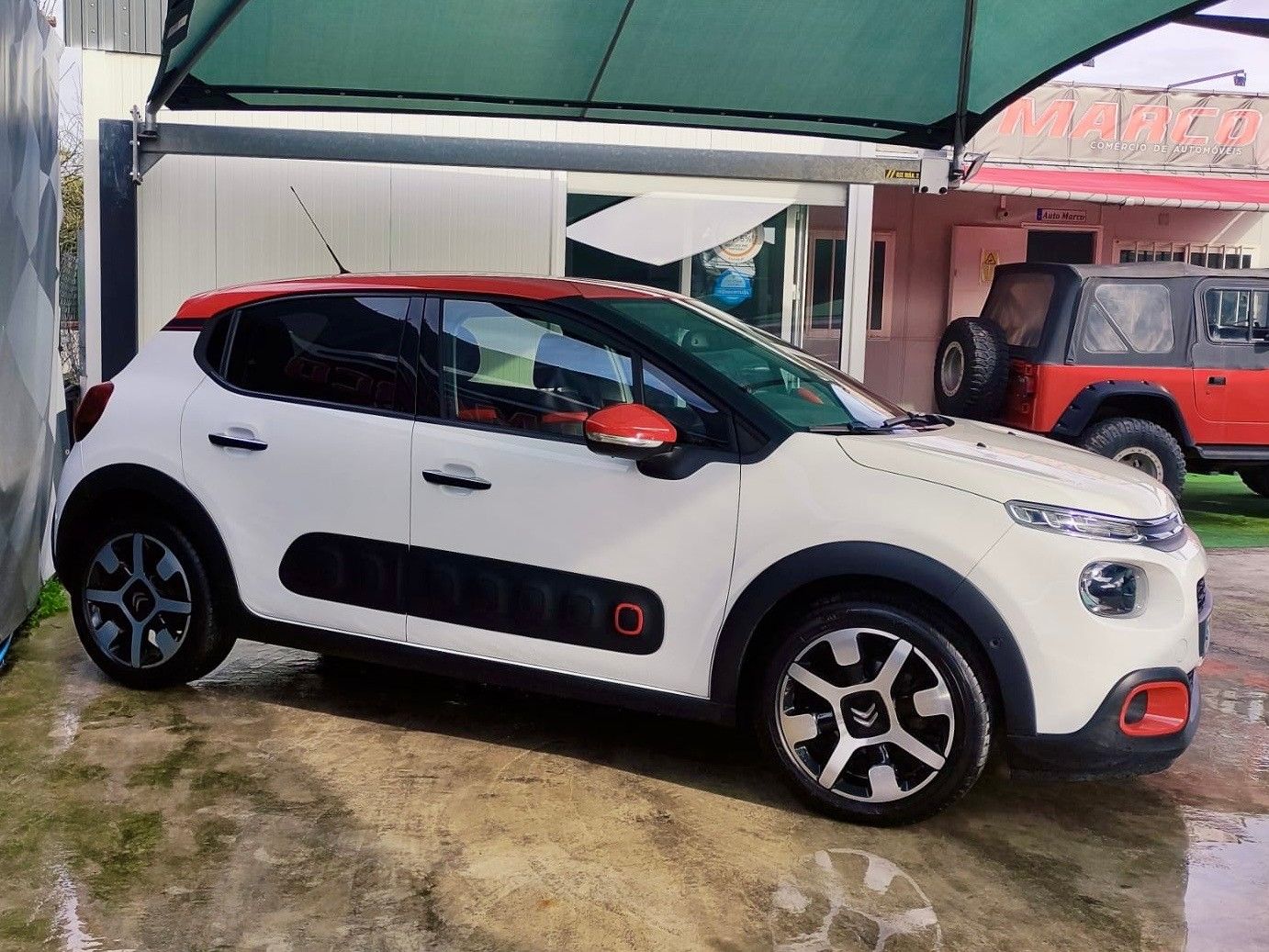 Citroën C3 1.2 PureTech Shine EAT6