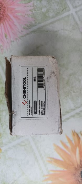 Buchas - latão - M6 - CAIXA100 Un