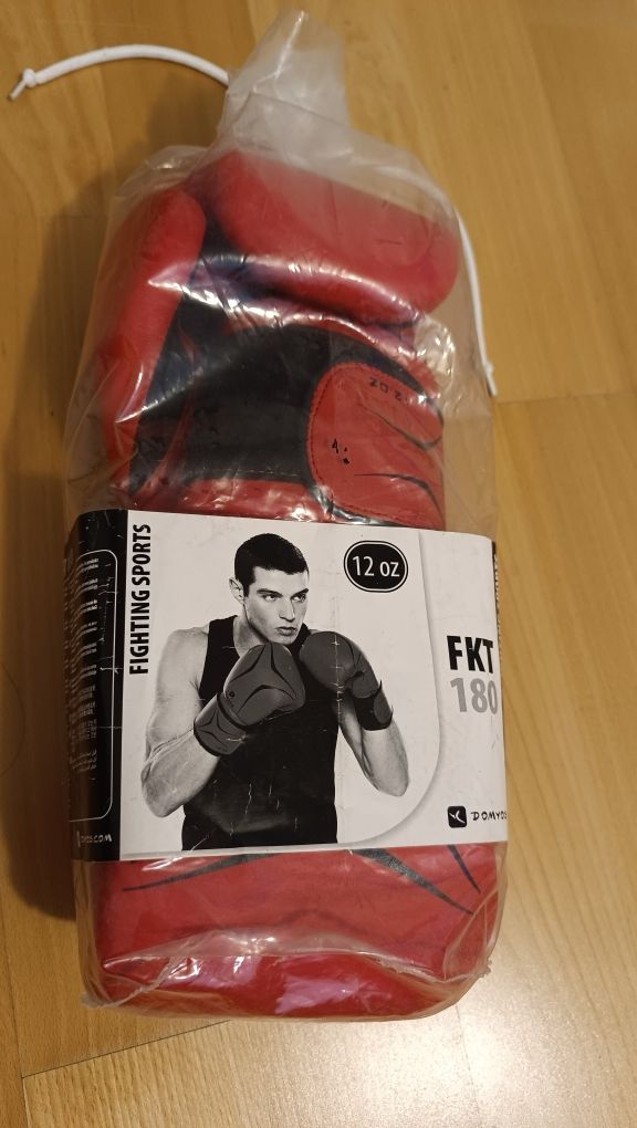 Luvas de boxe FKT 180