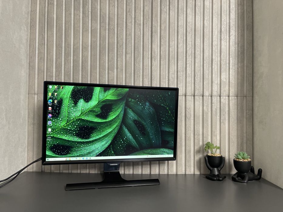 PLS монітор 24дюйми Samsung HDMI full hd