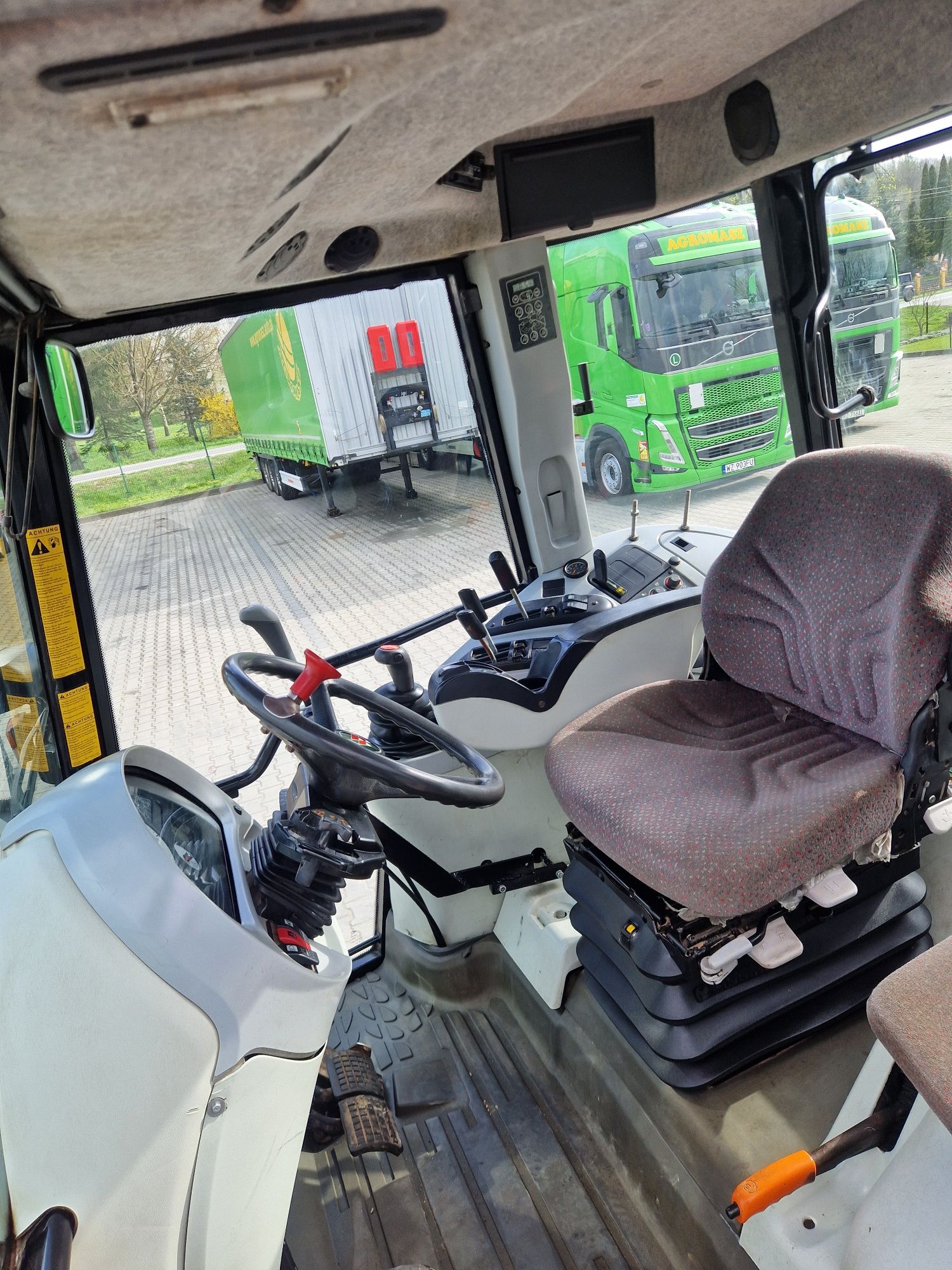 Ciągnik rolniczy Massey Ferguson 6445 pneumatyka, tur, klimatyzacja