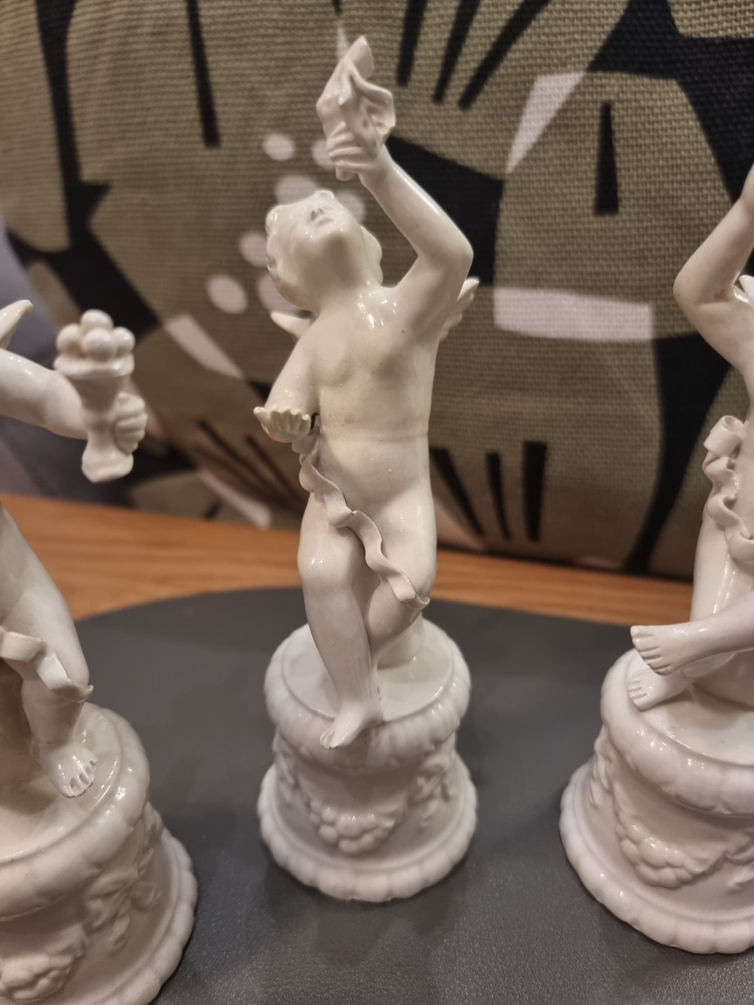 Figurki aniołki porcelanowe