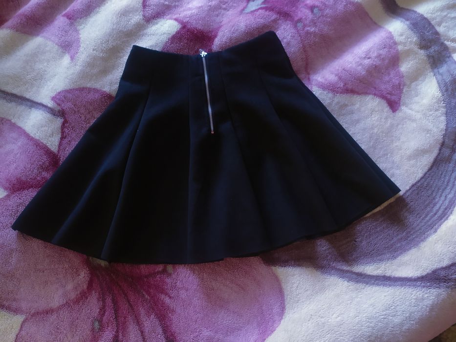 Стильна спідниця з високою посадкою, замшева