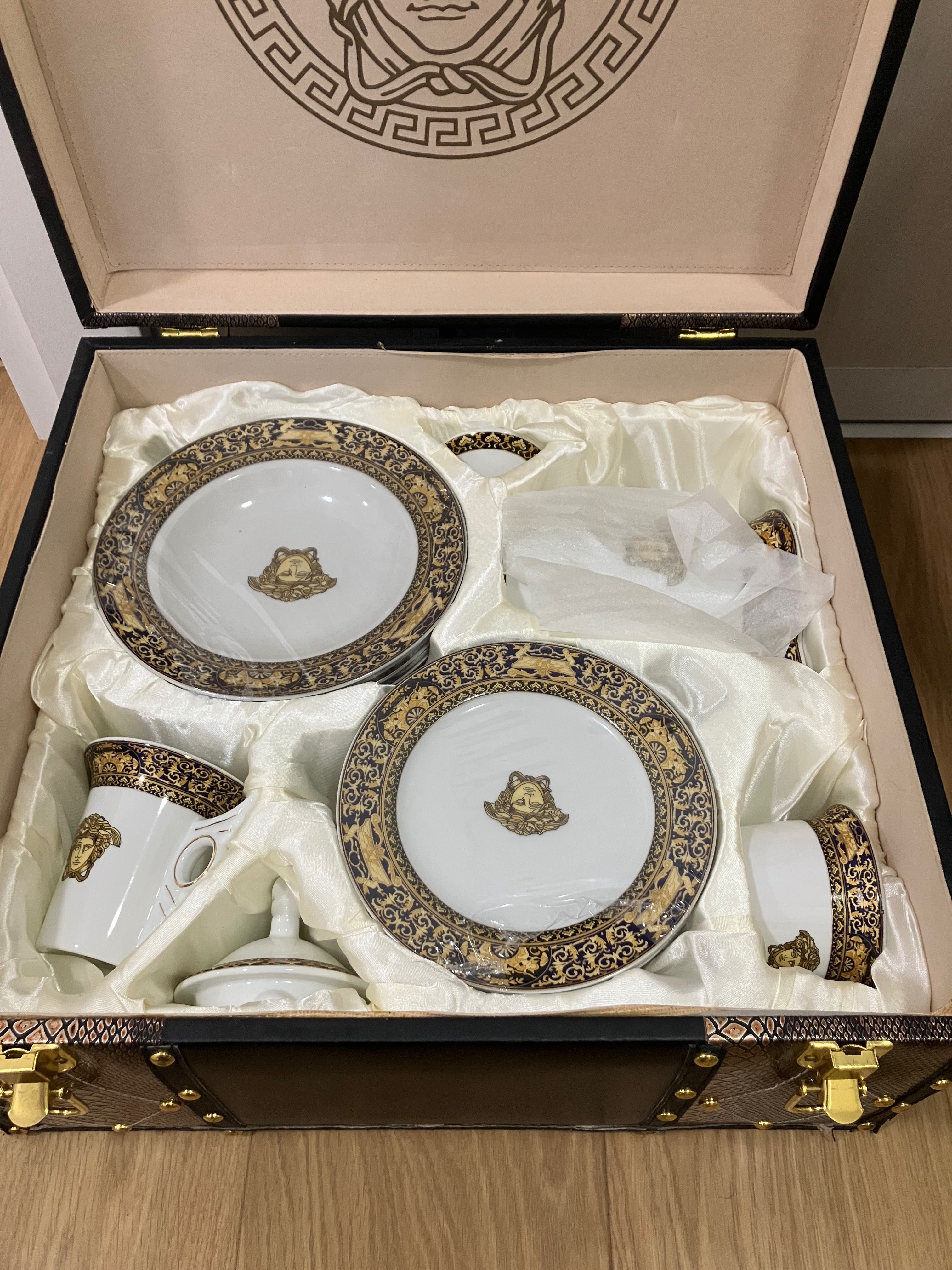 Набір посуду Grand Royality в стилі Versace Медуза