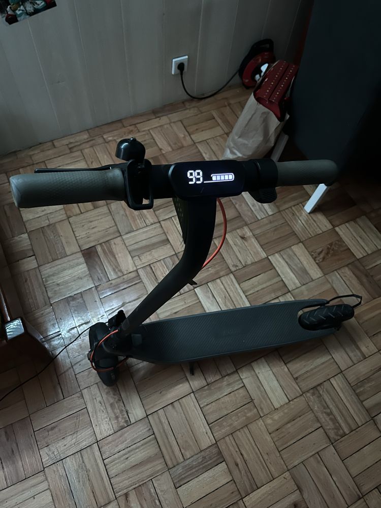 Trotinete elétrica NineBot Usada