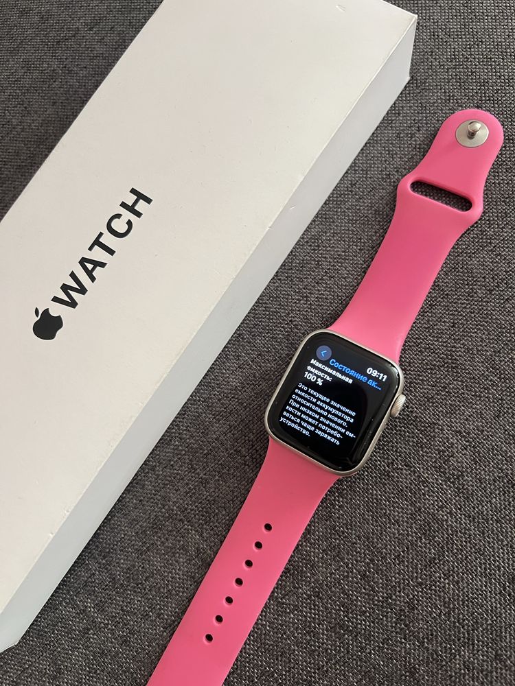 Apple Watch SE ( Gen2) 40 mm