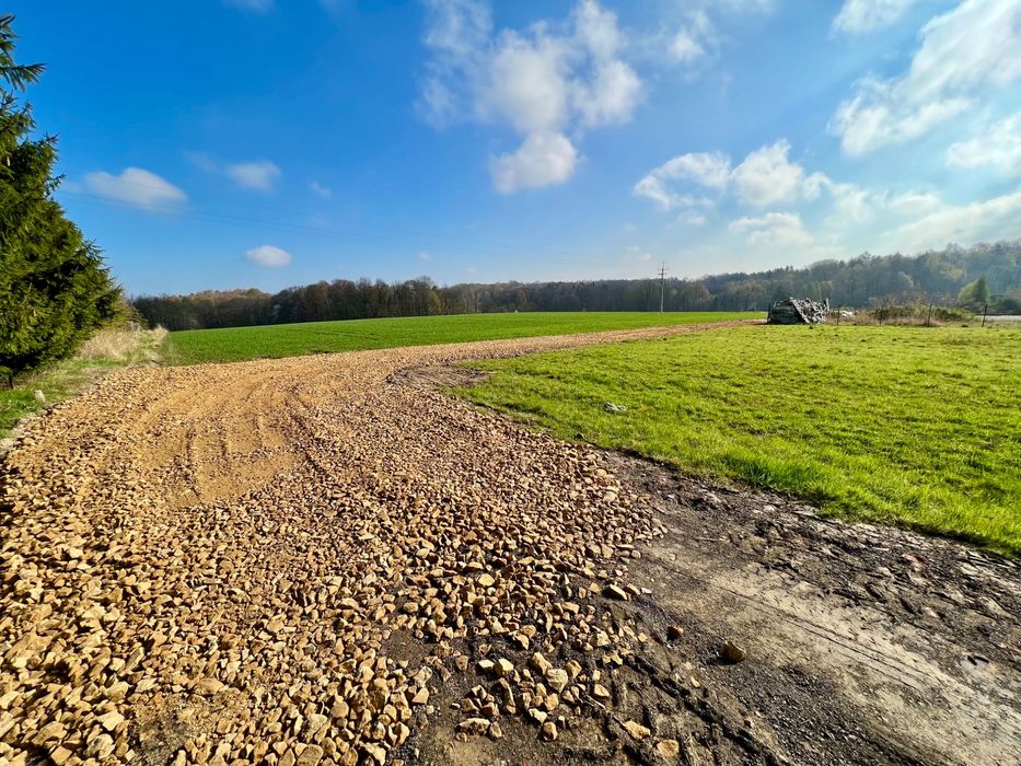 BEZPOŚREDNIO Nowoczesny dom z pompą ciepła i dużym garażem