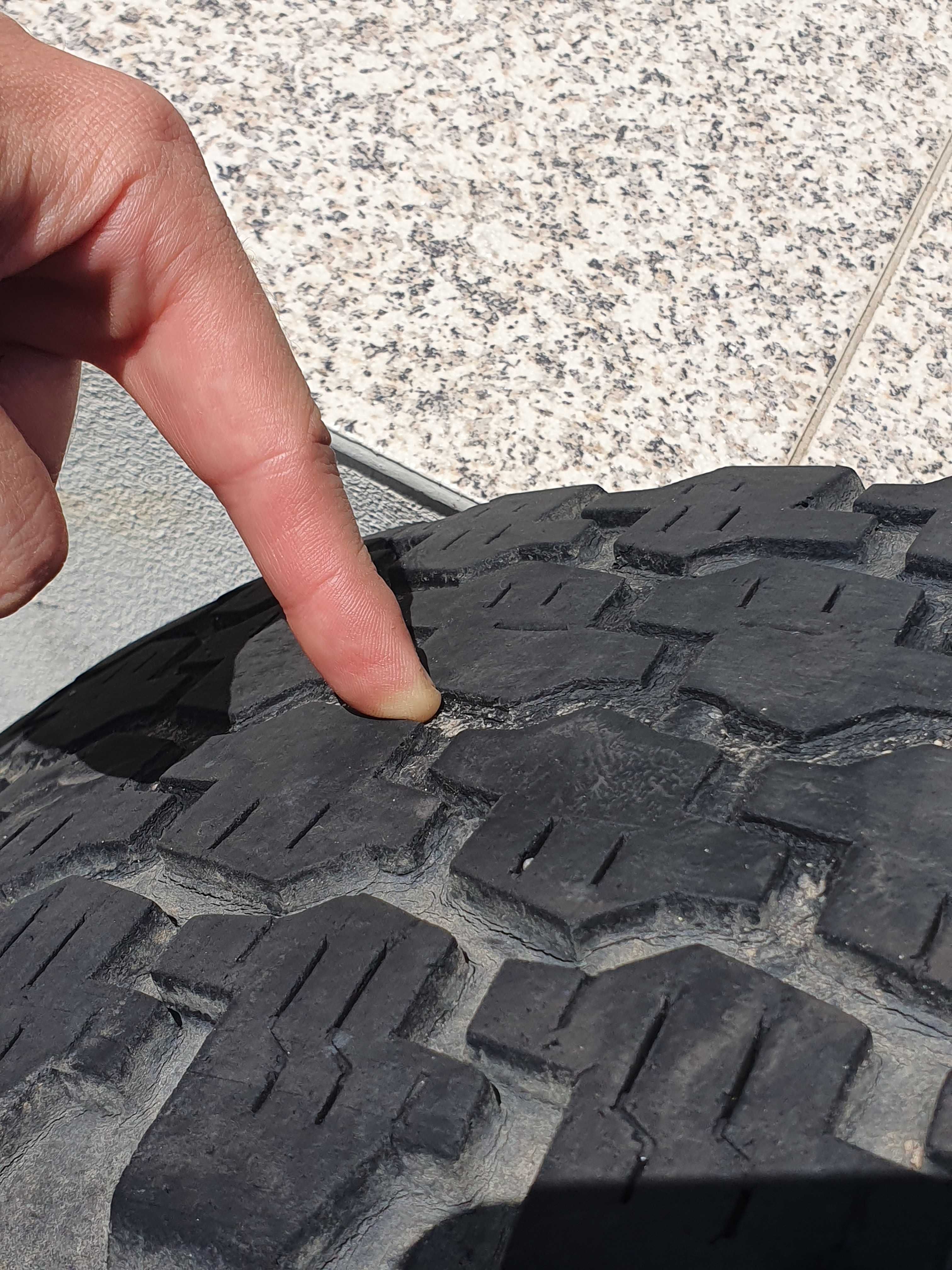 Pneu BFGoodrich 235/75/15 4x4