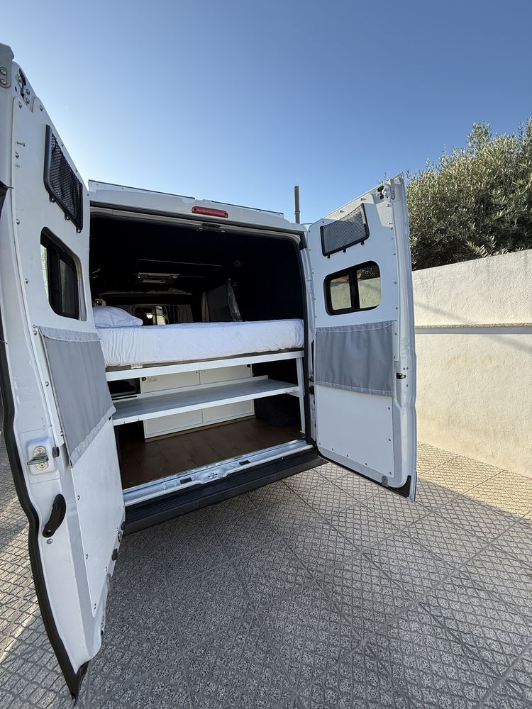 CARRINHA / Autocaravana 2021 C/ 33000Kms