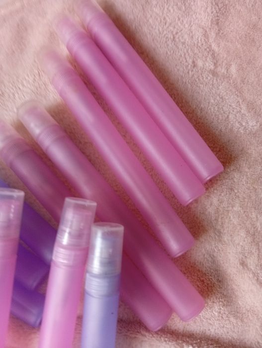 Дозатори для духів