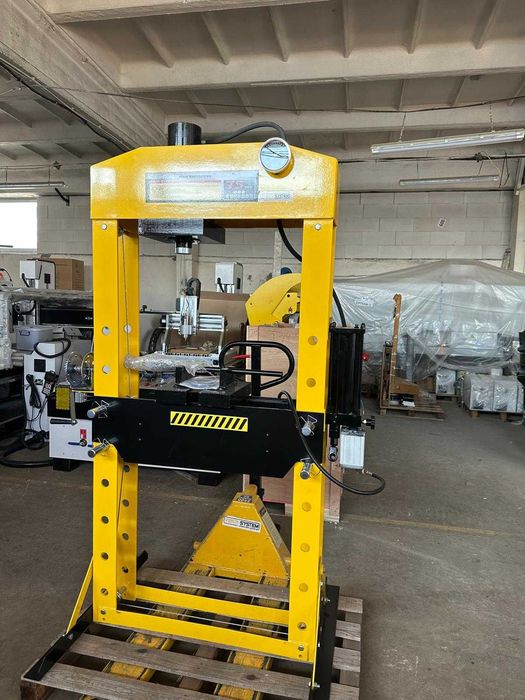 Warsztatowa Prasa Hydrauliczna 75T Tłok ruchomy Powystawowa