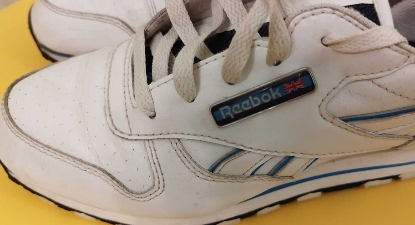 Фирменные, кожаные кроссовки Reebok р-р 36.5 (23.5см).