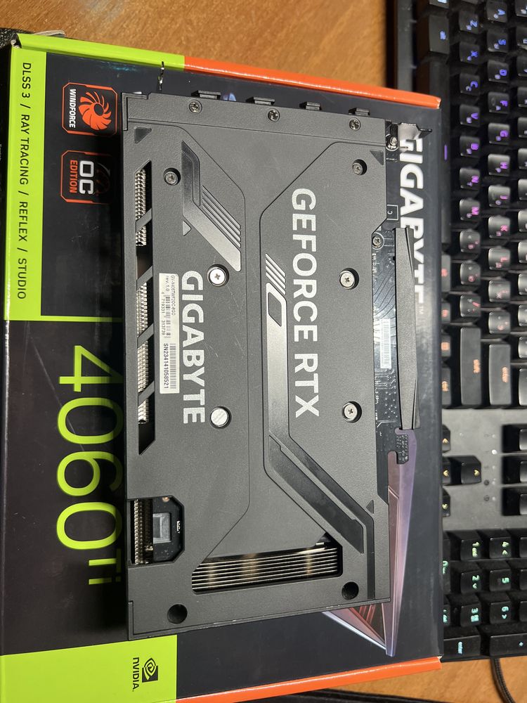 Гарантия! Видеокарта GIGABYTE RTX 4060 ti 8gb Windforce OC