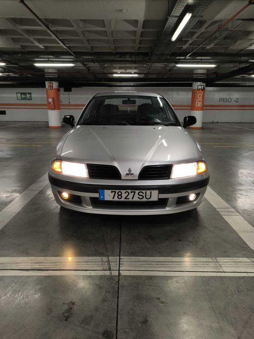 Mitsubishi Carisma 1.3 Confort 2001 — Ar Condicionado, Impecável