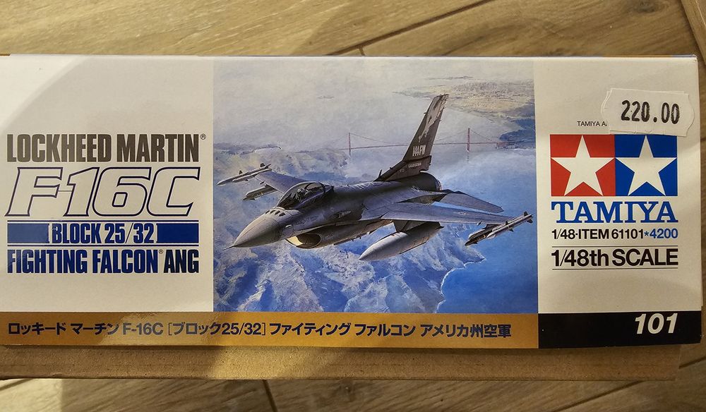 Tamiya 61101 F16 1:48