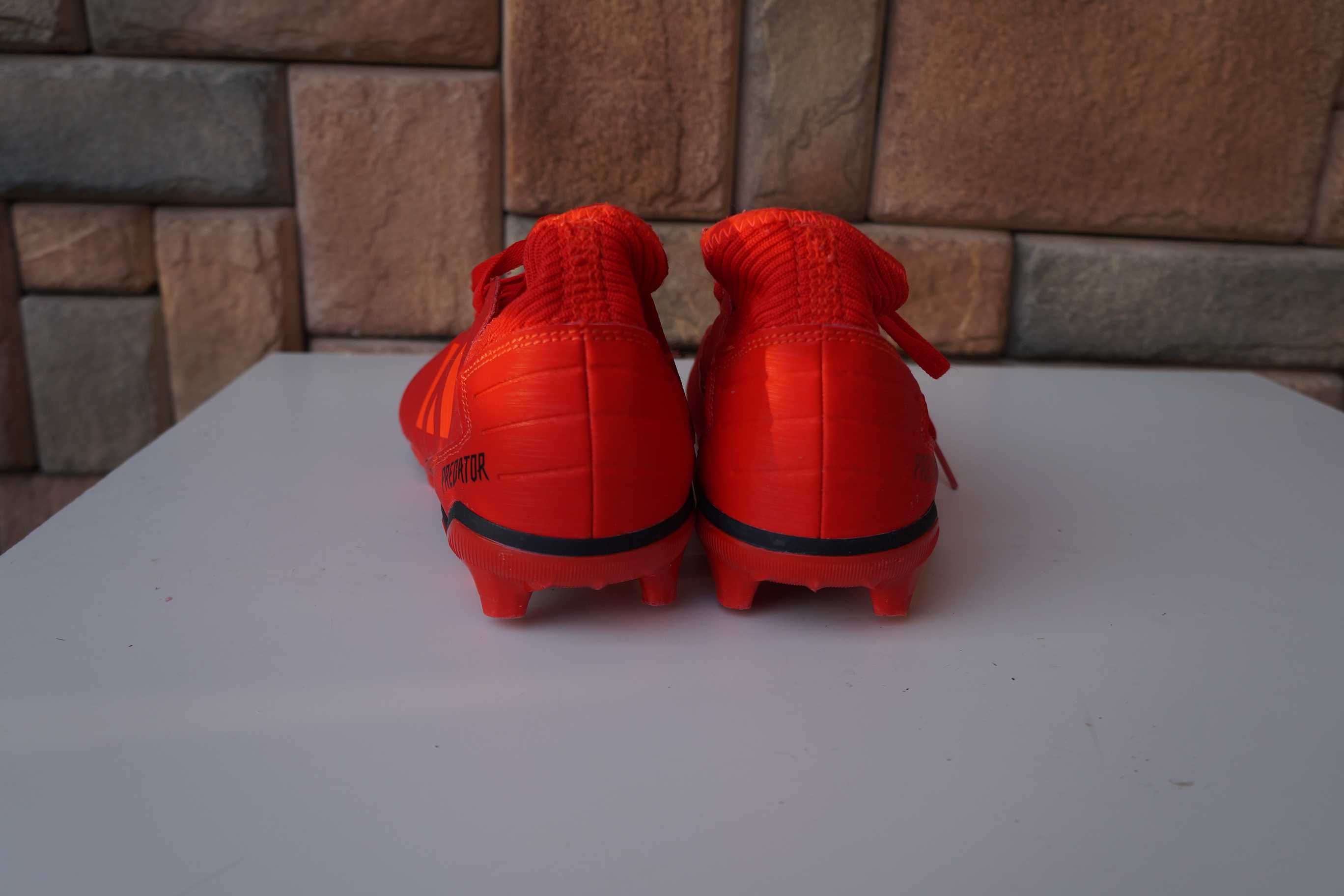 Buty piłkarskie korki Adidas Predator 19.3 czerwone - 36 2/3
