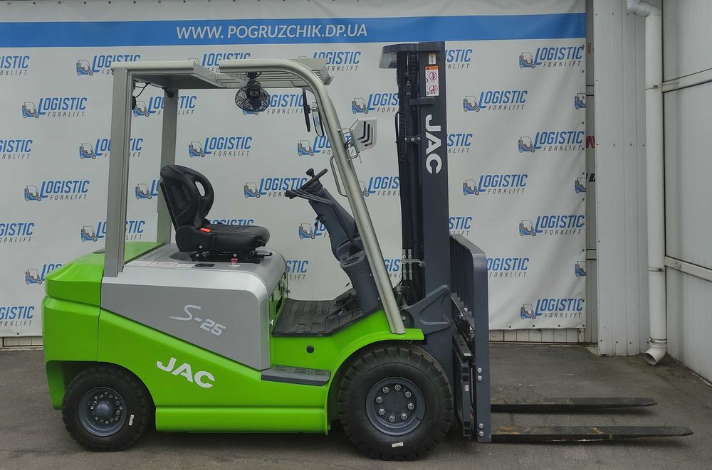 Електронавантажувачі JAC CPD15 ,  JAC CPD25 з зарядним пристроєм