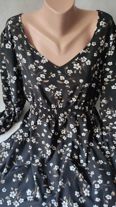Sukienka damska krótka plus size w kwiaty dekolt V rozmiar 4XL